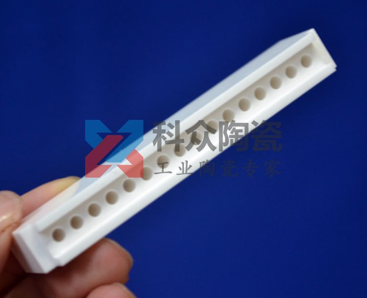 二氧化鋯容易崩瓷嗎？如何增韌陶瓷材料（多圖